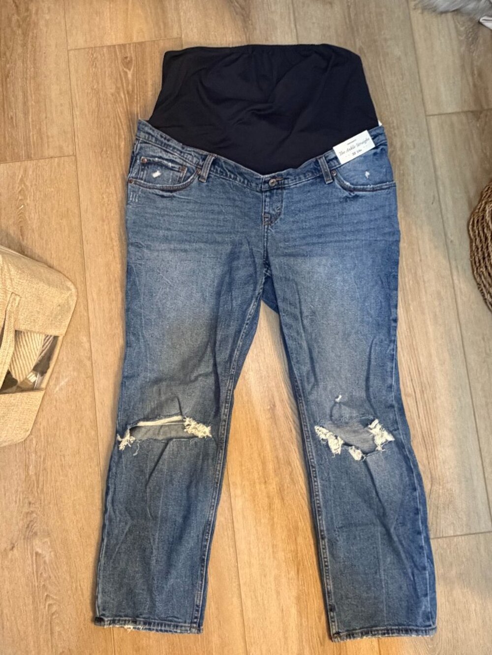 Abercrombie Maternity Distressed Straight Leg Full Panel Jeans 32 NWT